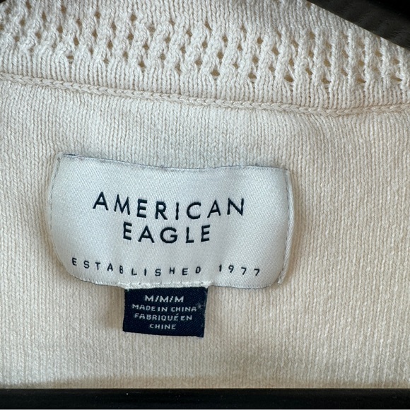 American Eagle Cream Textured Button Down Shirt Men’s Size Medium 100% Cotton - Picture 3 of 5